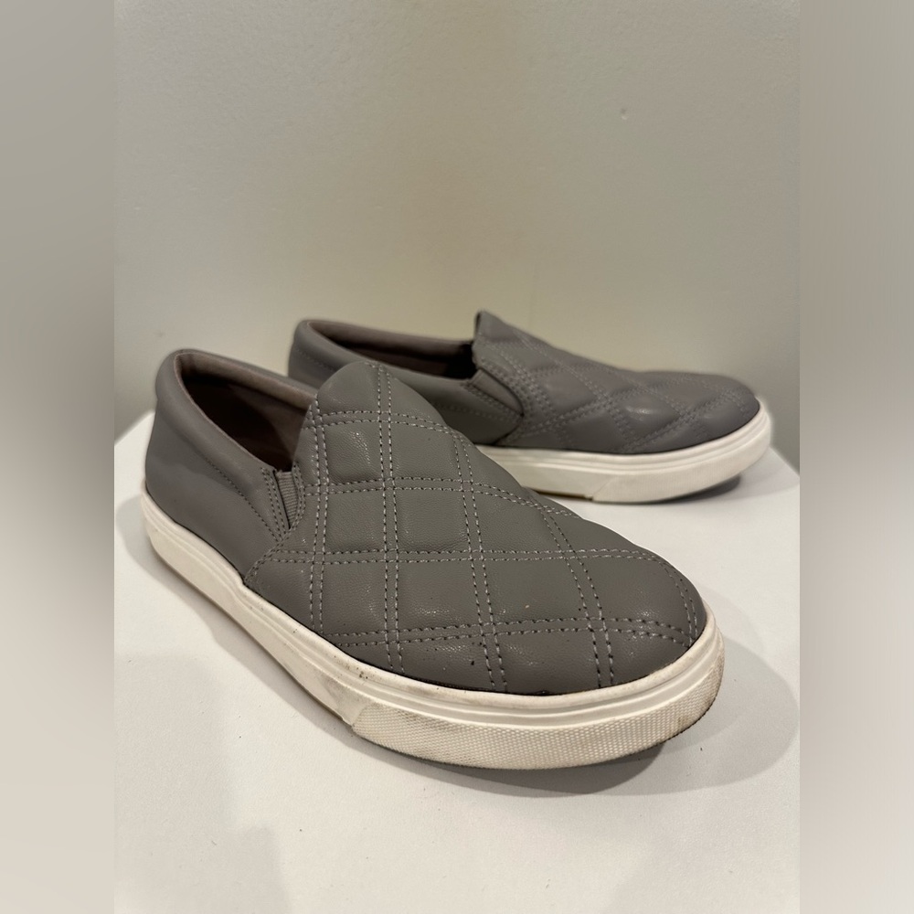 Steven Madden Grey Shoes